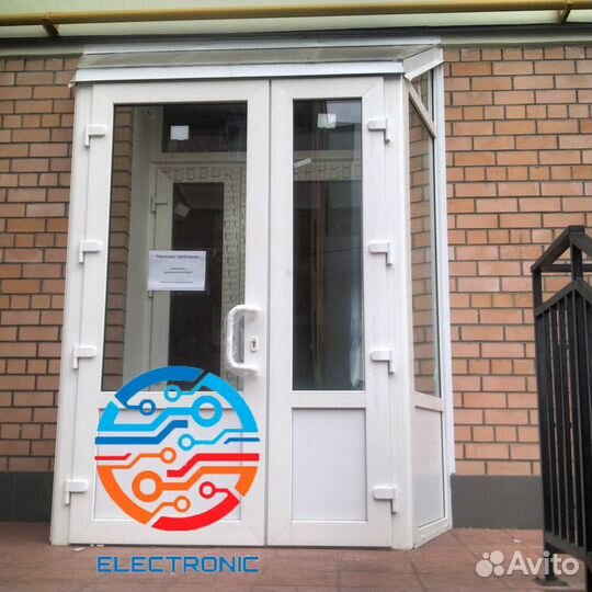 Дверь пластиковая