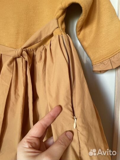 Нарядное теплое платье 28-32 на флисе с вышивкой