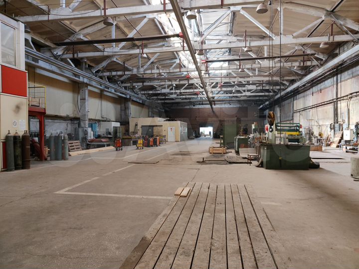 Производство, 1000-2500 м²