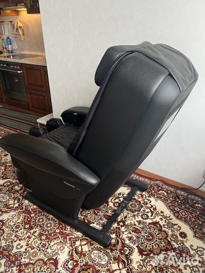 Кожанное массажное кресло Panasonic
