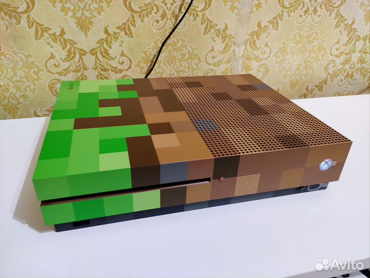 Xbox One S 1TB Limited Edition + Just Cause 3