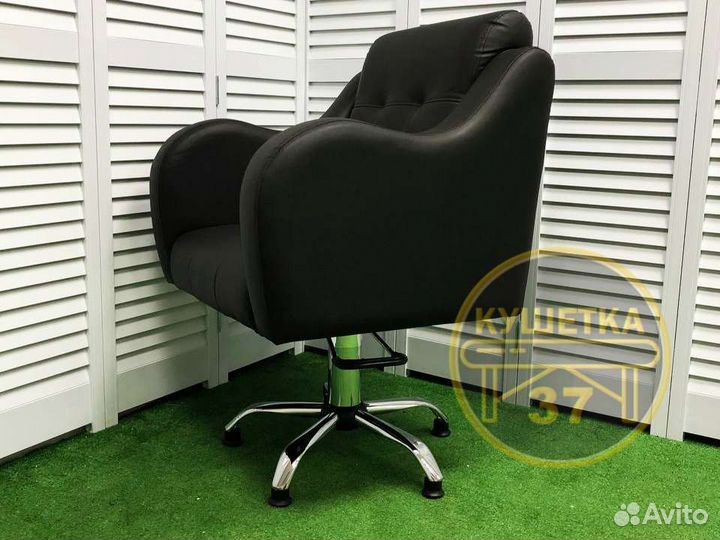 Парикмахерское кресло