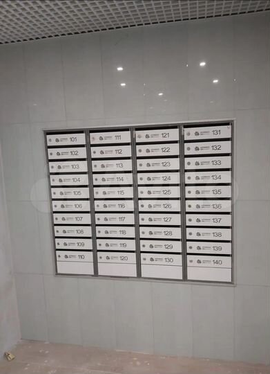 3-к. квартира, 82 м², 1/12 эт.