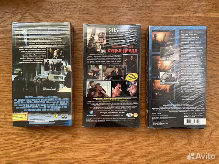 Видеокассеты 6 День, Судья Дредд, Терминатор 3