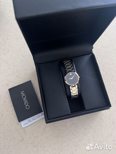 Часы movado