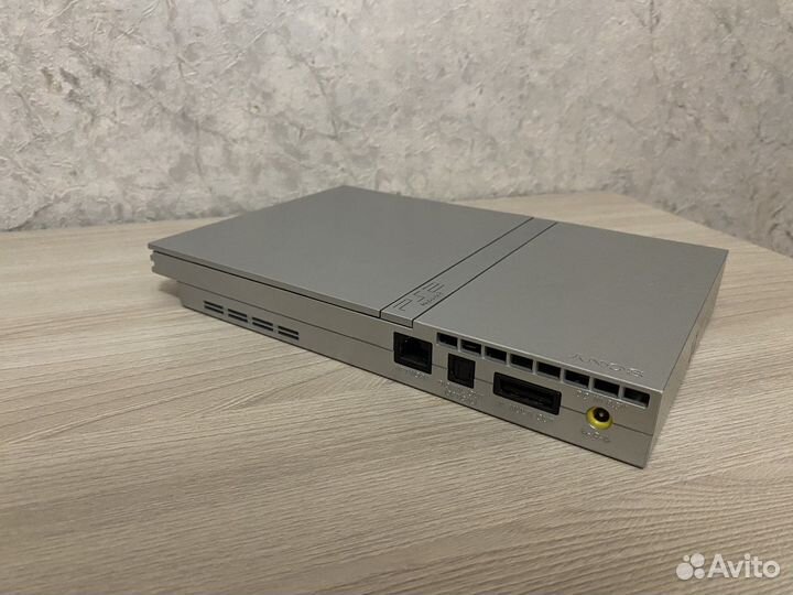 Sony PlayStation 2 Slim + 3 игры