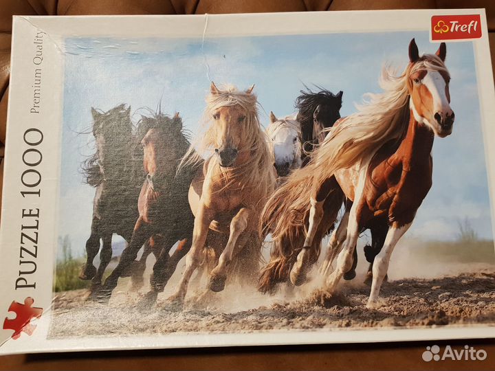 Пазлы 1000 деталей, галопирующие лошади