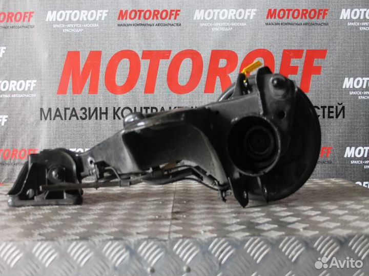 Ступица задняя левая Ниссан Серена C24 бараб