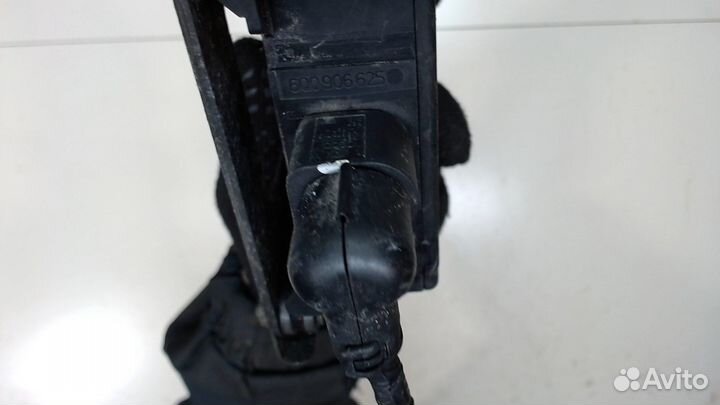 Блок управления клапанами Mitsubishi Grandis, 2006