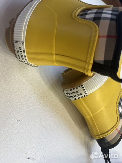 Сапожки Burberry 34