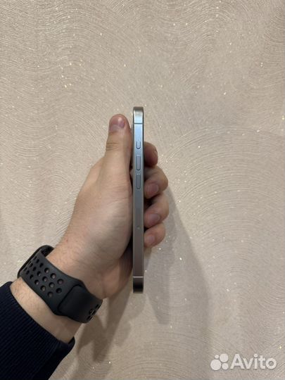 iPhone 15 Pro, 256 ГБ