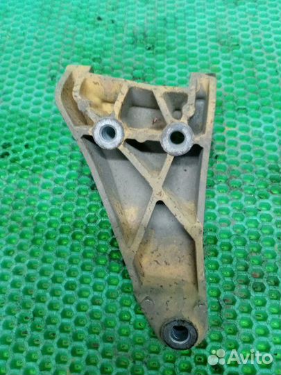 Кронштейн генератора Daewoo Nexia A15SMS 2012