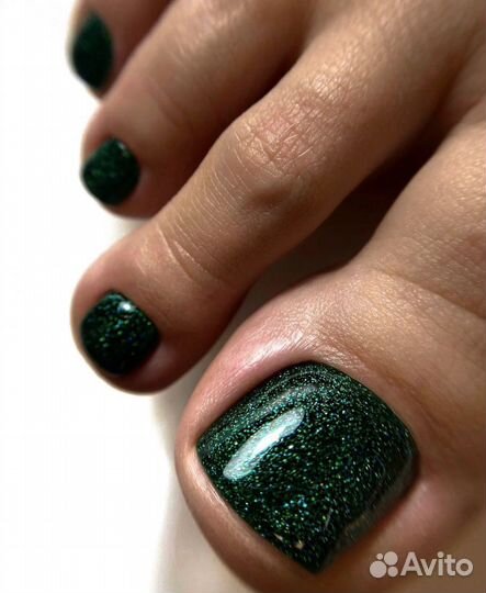 Модель на маникюр, педикюр