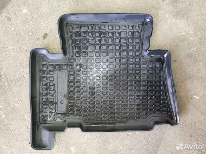 Автомобильные коврики toyota rav 4