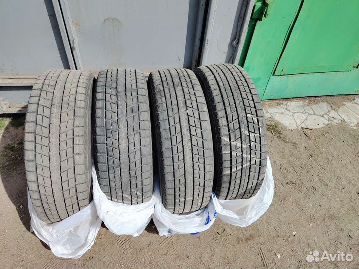 Dunlop Winter Maxx SJ8 215/65 R16 98R