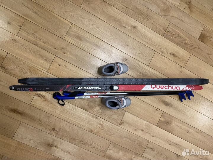 Беговые лыжи 140 см. Палки и ботинки