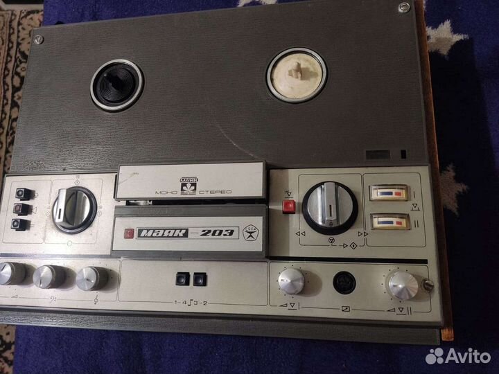 Катушечный магнитофон Маяк 203
