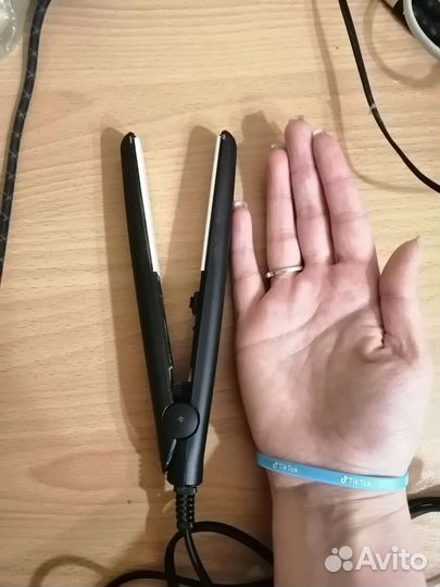 Выпрямитель для волос дорожный