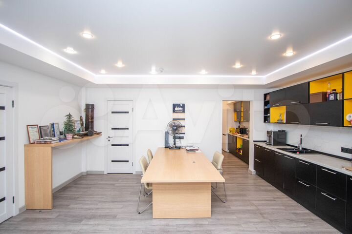 Гостиница, 204 м²