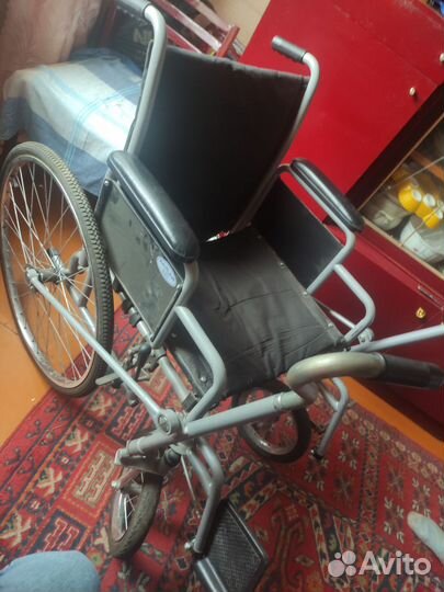 Инвалидная коляска