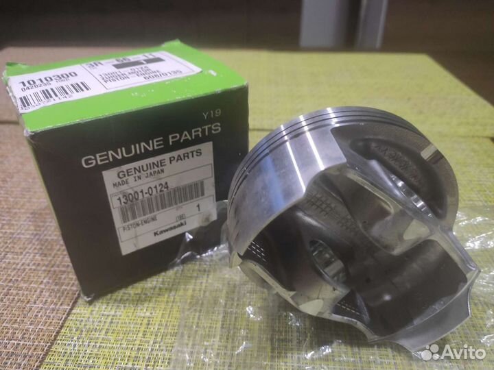 Продам поршень для Кавасаки vn1700