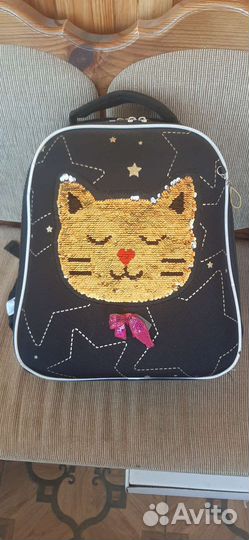 Школьный рюкзак