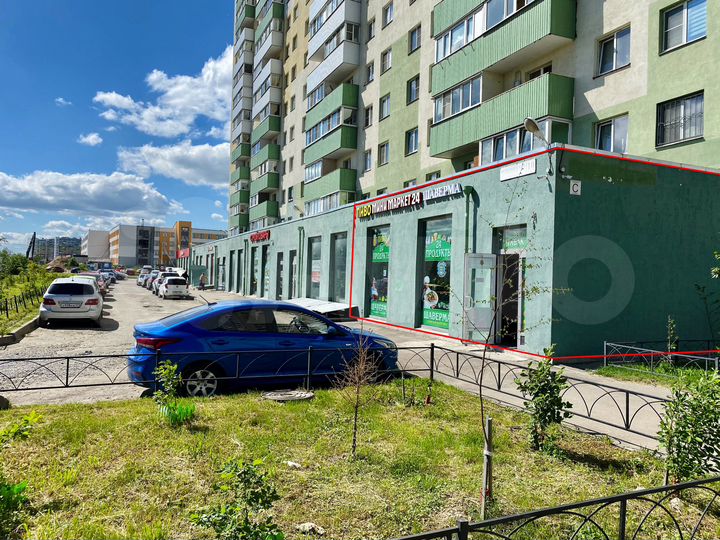 Угловое помещение в жилом массиве, 45 м²