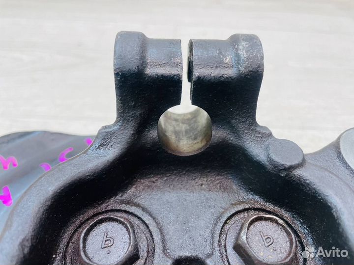 Кулак поворотный передний правый Nissan X-trail 31