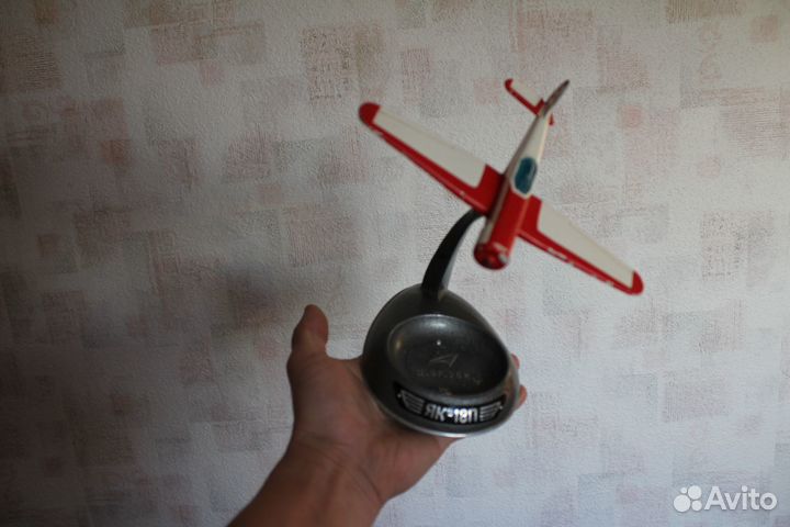 Пепельница самолёт як-18 П