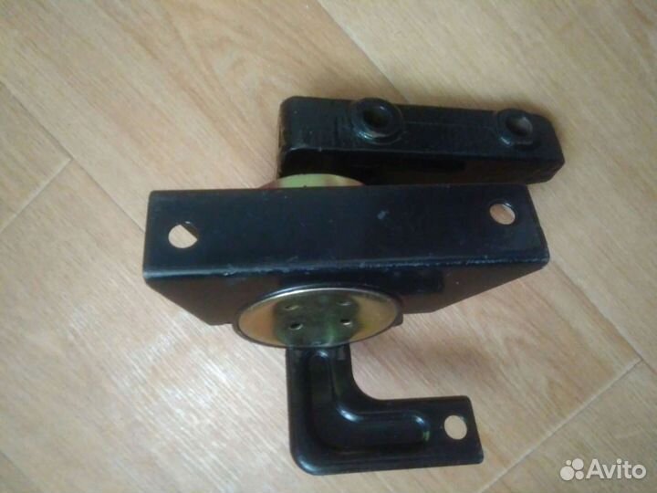 Опора двигателя