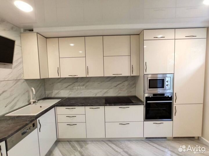 Кухонный гарнитур любой сложности