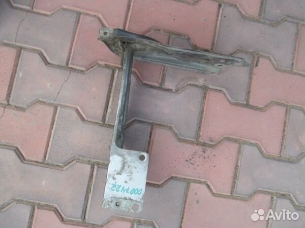 Панель передняя (телевизор) Audi 80 B3 1986-1991