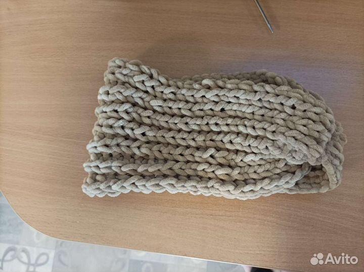 Повязка на голову вязаная