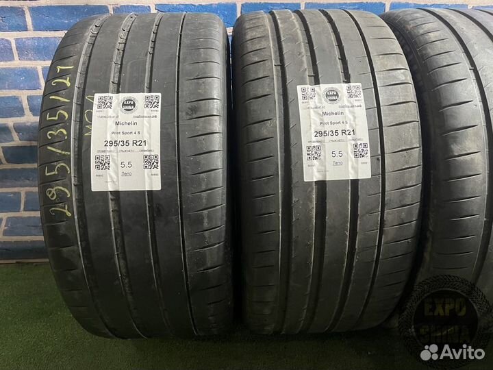 Michelin Pilot Sport 4 S 295/35 R21 и 315/30 R22 107Y