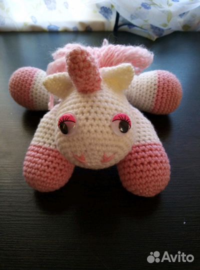 Вязаный единорог