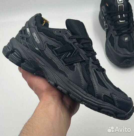 Стильные кроссовки New Balance 1906