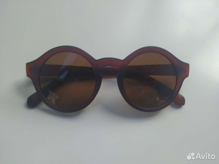 Очки солнечные
