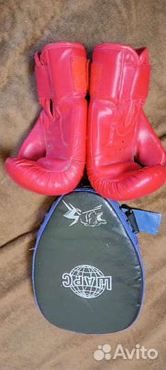 Боксерские перчатки детские 6 oz и лапа
