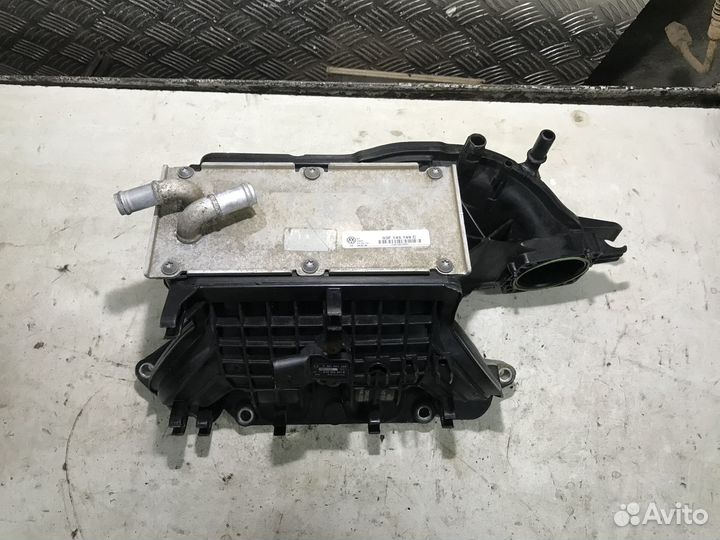 Коллектор впускной Skoda Octavia A5