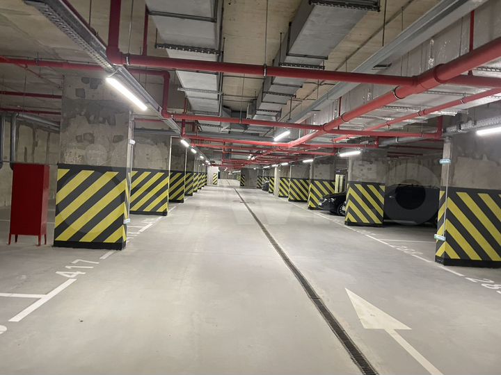 Машиноместо, 14 м²