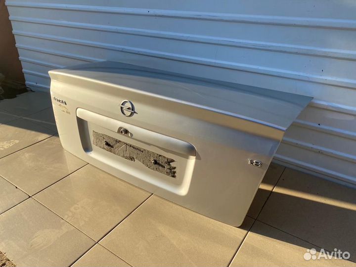 Крышка багажника Opel Astra G