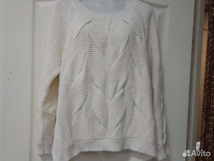 Свитер