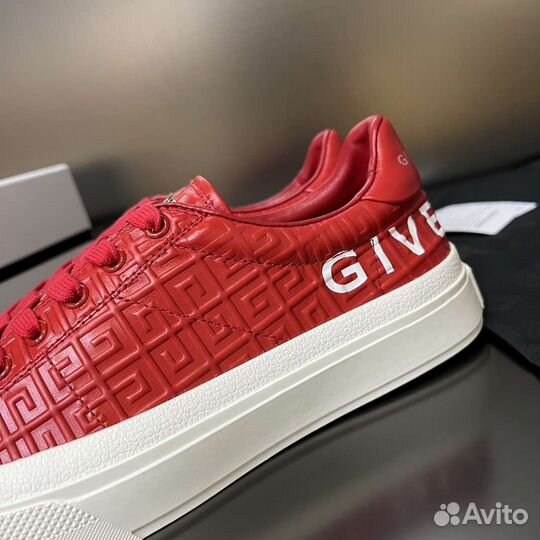 Кроссовки Givenchy