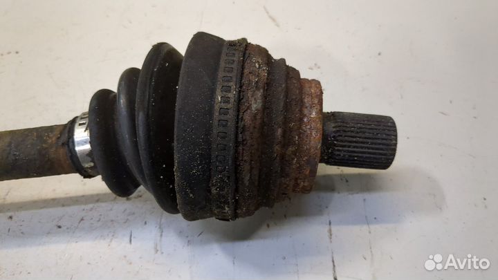 Полуось Volkswagen Touran, 2009