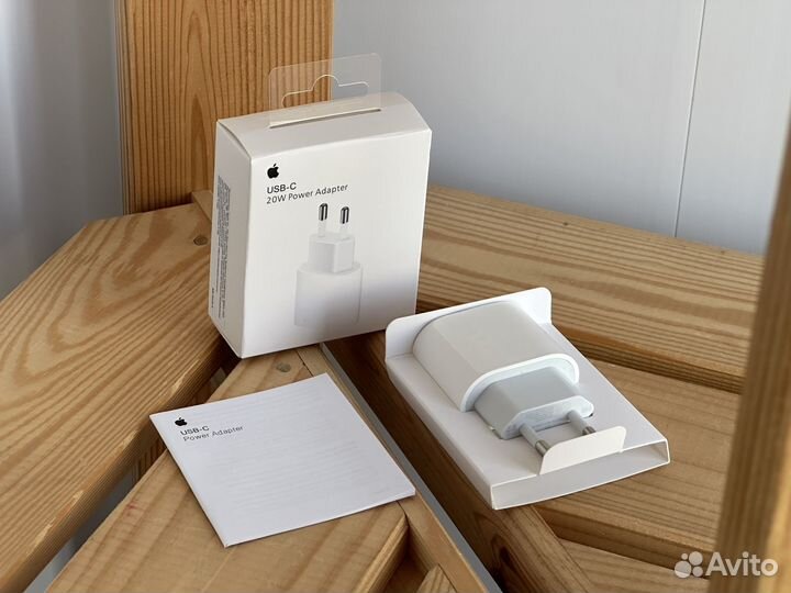 Блок питания для iPhone 20W Apple