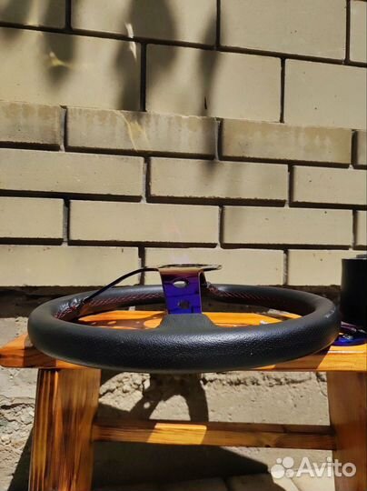 Спортивный руль Momo