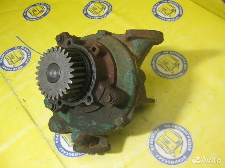 Насос охлаждающей жидкости (помпа) 20734268 renaul