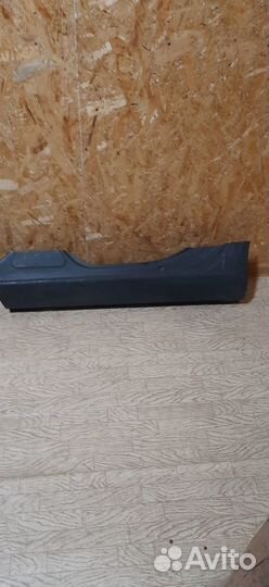 Кузовной порог