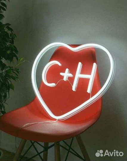 Неоновая вывеска