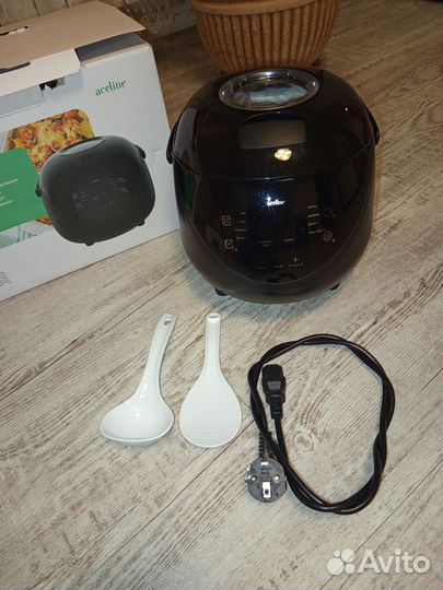 Мультиварка новая